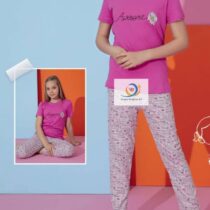 Pyjama doux de coton, composé en deux pièces