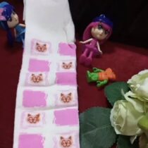 Chaussettes bleu marine enfant confortables, extensibles et opaques, idéales pour filles et garçons de 1 à 9 ans. Lot pratique pour l’automne hiver. ❀ Tailles disponibles : 1 à 9 ans, adaptées aux filles et garçons ❀ Couleur : roseuniforme, élégante et facile à assortir ❀ Matière douce et légère pour un confort optimal au quotidien
❀ Couleur : Rose