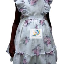 Notre robe fleurette blanc de lait BEYAS est tout simplement féérique. Son tissu unique fait rêver toutes les petites filles, mais aussi les plus grandes