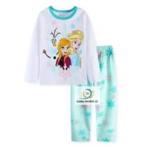 Laissez vos petits explorer leur univers de dessins animés préférés même pendant le sommeil avec notre Ensemble Pyjama Enfant à Motif Dessin Animé pour Garçon et Fille. Confortable, doux et élégant, il apporte la magie de Disney directement à leur chambre. Offrez à votre petit sa propre aventure nocturne.