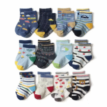 Chaussettes de qualité pour votre garçon ou fille, fabriquées avec des matériaux de haute qualité, offrant une bonne élasticité, antidérapantes, plus confortables, respirantes et chaudes. A la mode et belle, c'est des paires de chaussettes incontournable pour les bébés, Dans le même temps, la paire de chaussettes peut protéger efficacement les jambes afin d’éviter les blessures. Les chaussettes sont confortables et respirantes, procurant à l'enfant une meilleure expérience.